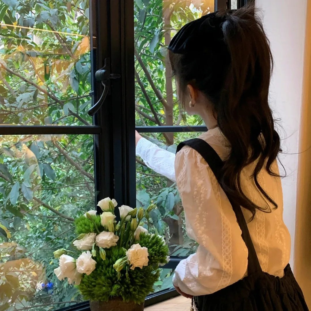 修学旅行时被分进了合不来的组